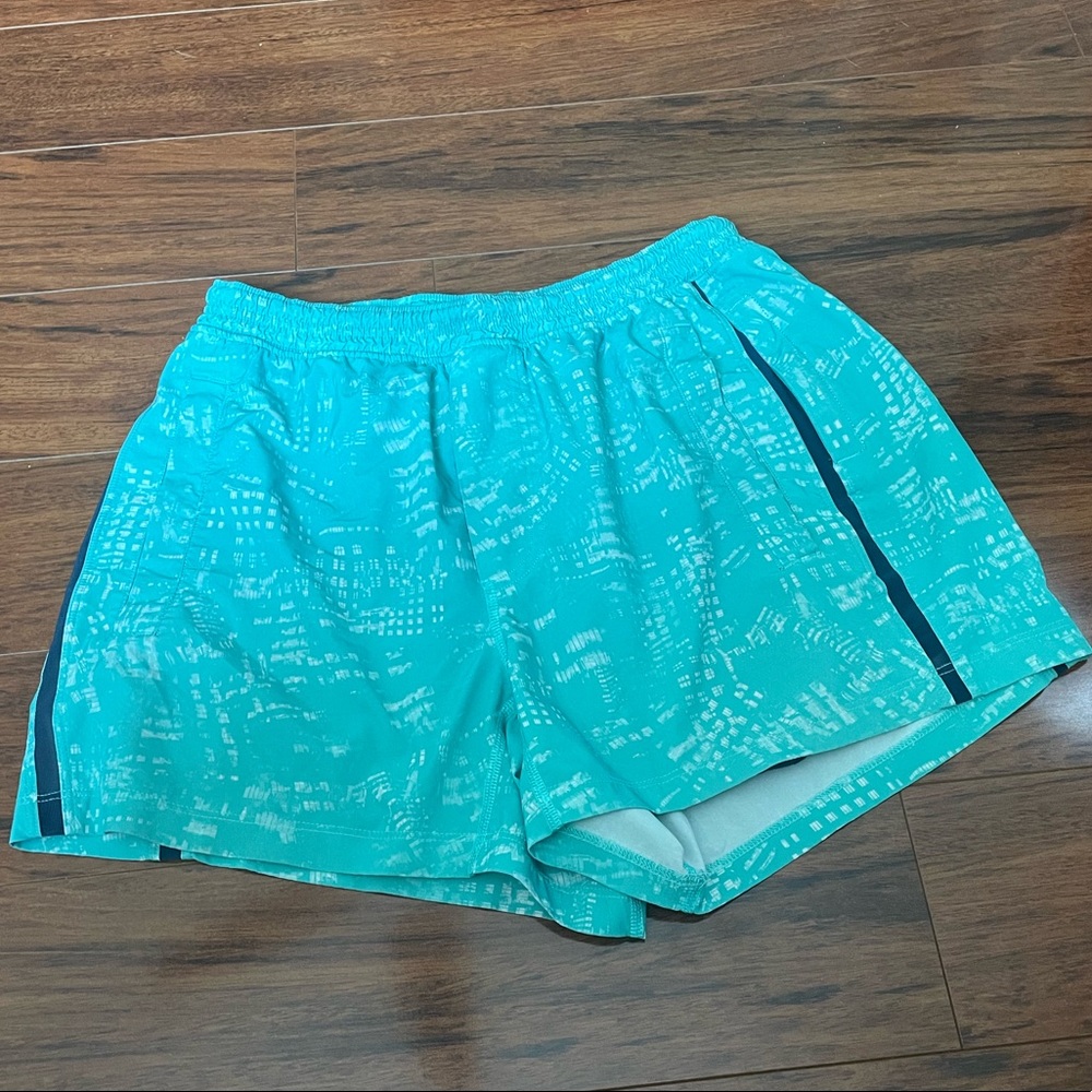 Lululemon Pace breaker Lined Mens Sz M Teal Shorts